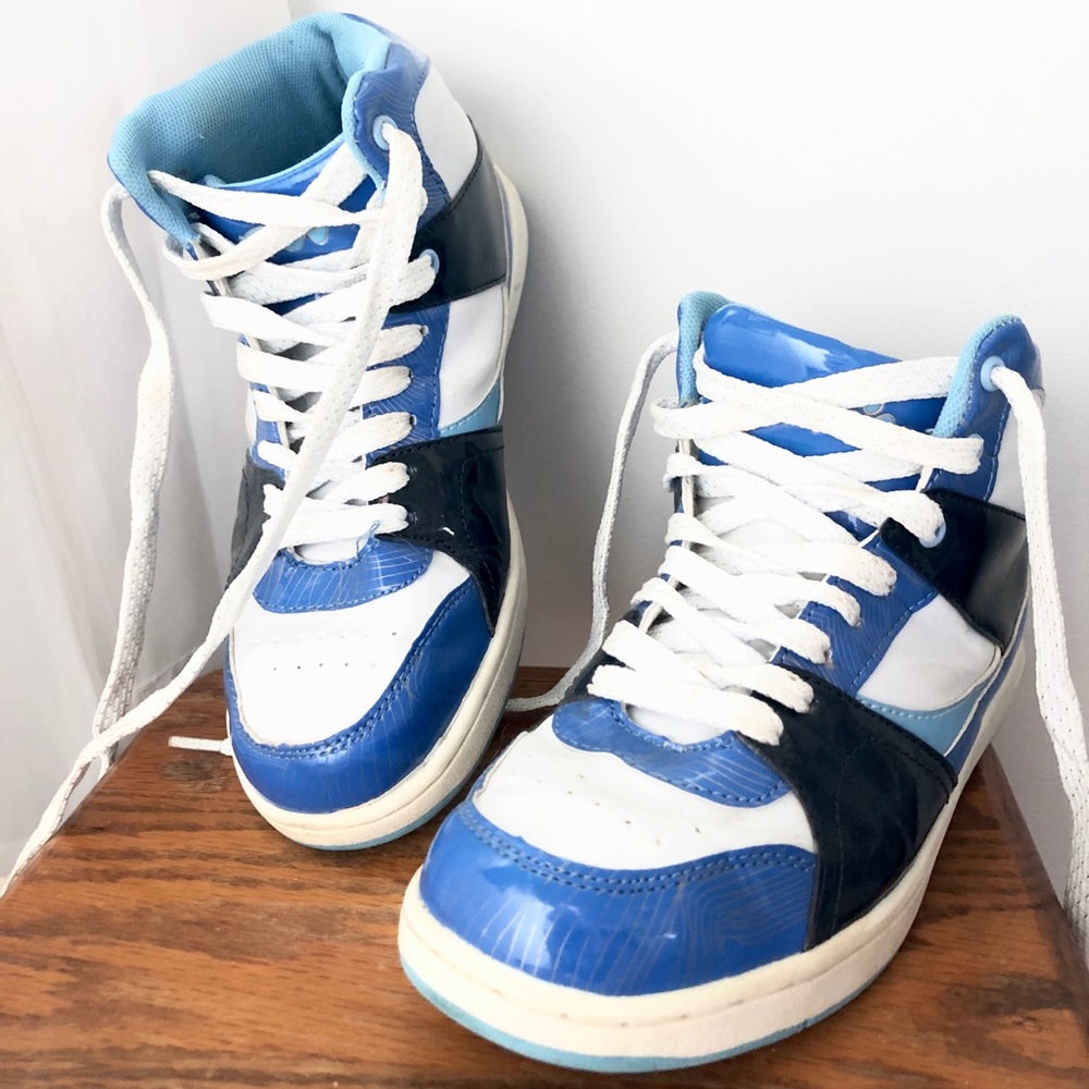 Gentle Used Air High-Tops